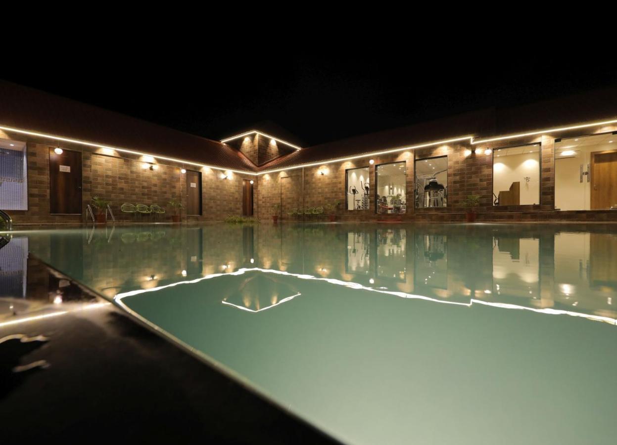 Sarovar Portico, Somnāth Zewnętrze zdjęcie