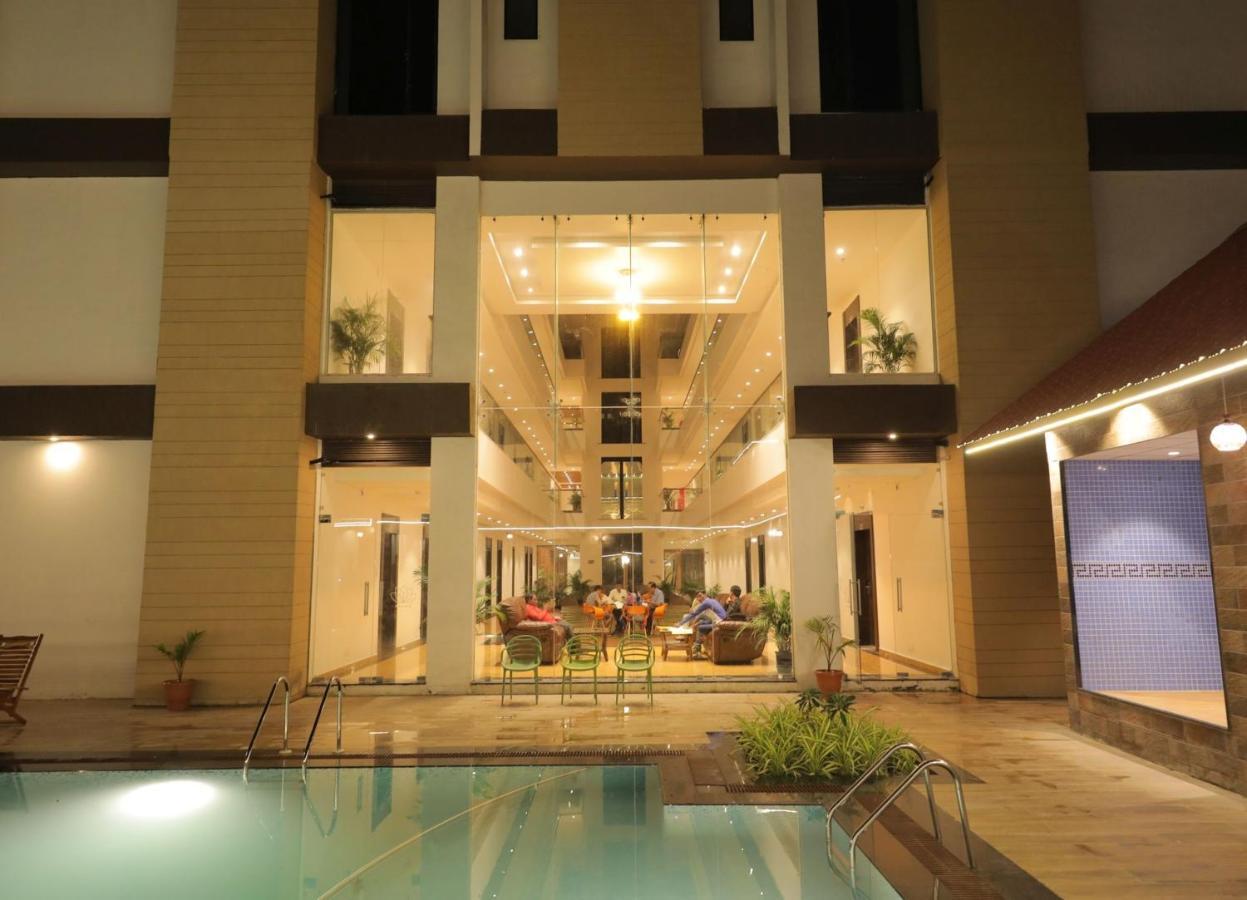 Sarovar Portico, Somnāth Zewnętrze zdjęcie