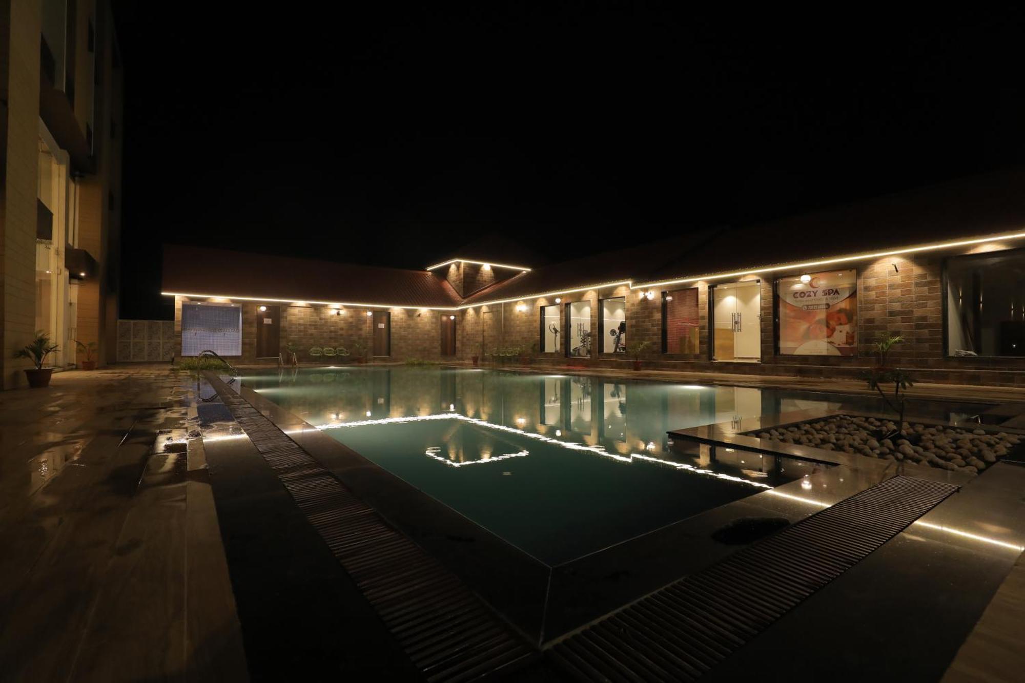 Sarovar Portico, Somnāth Zewnętrze zdjęcie